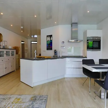 Apartamento Beachhouse9 *