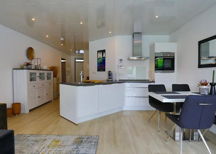 Apartment Beachhouse9 *